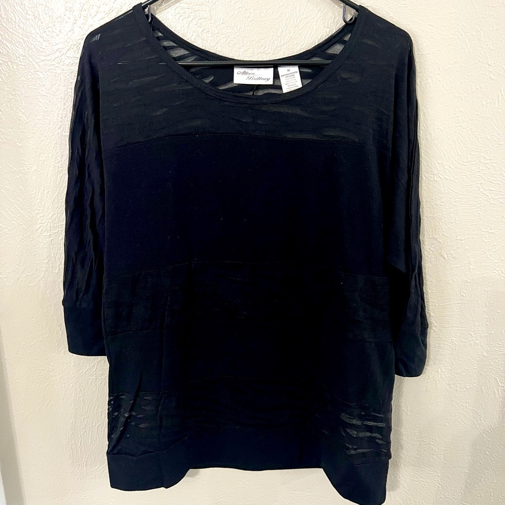 Women’s long sleeve top